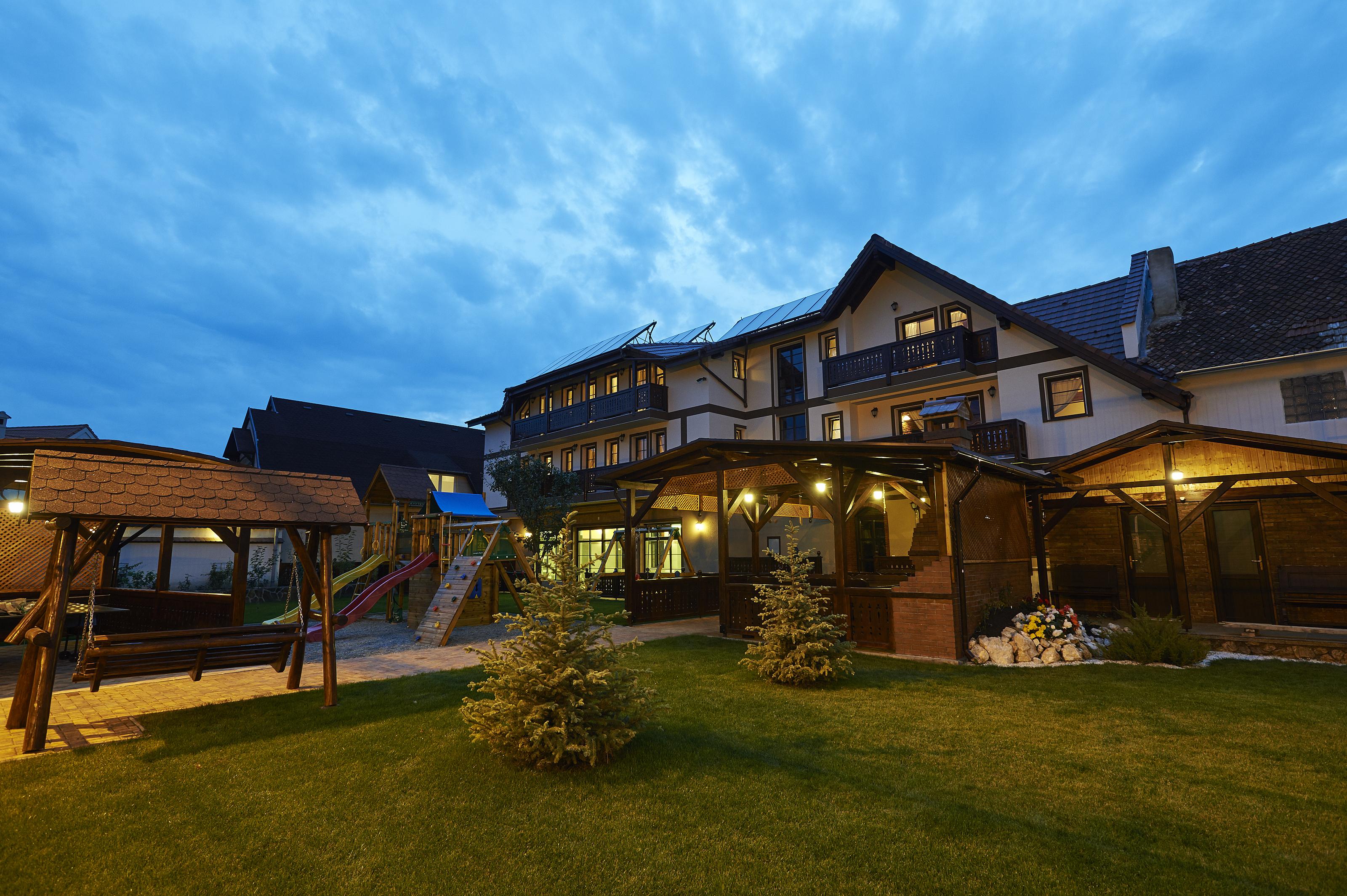 Conacul Ambient Hotel Cristian  Exterior foto